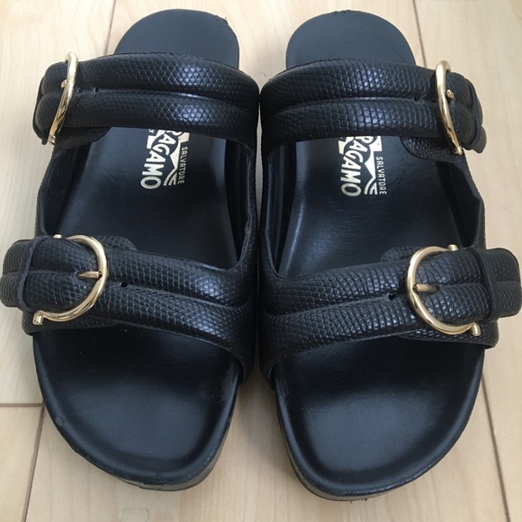 Ferragamo ‘Moro’ Lizard Embossed Leather Sandal. Size 8 - Picture 10 of 12